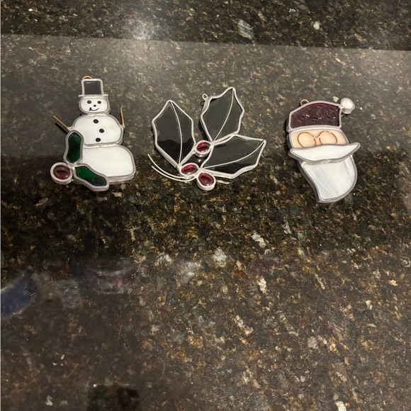Three Holiday-themed Stained Glass Suncatchers - Picture 9 of 9